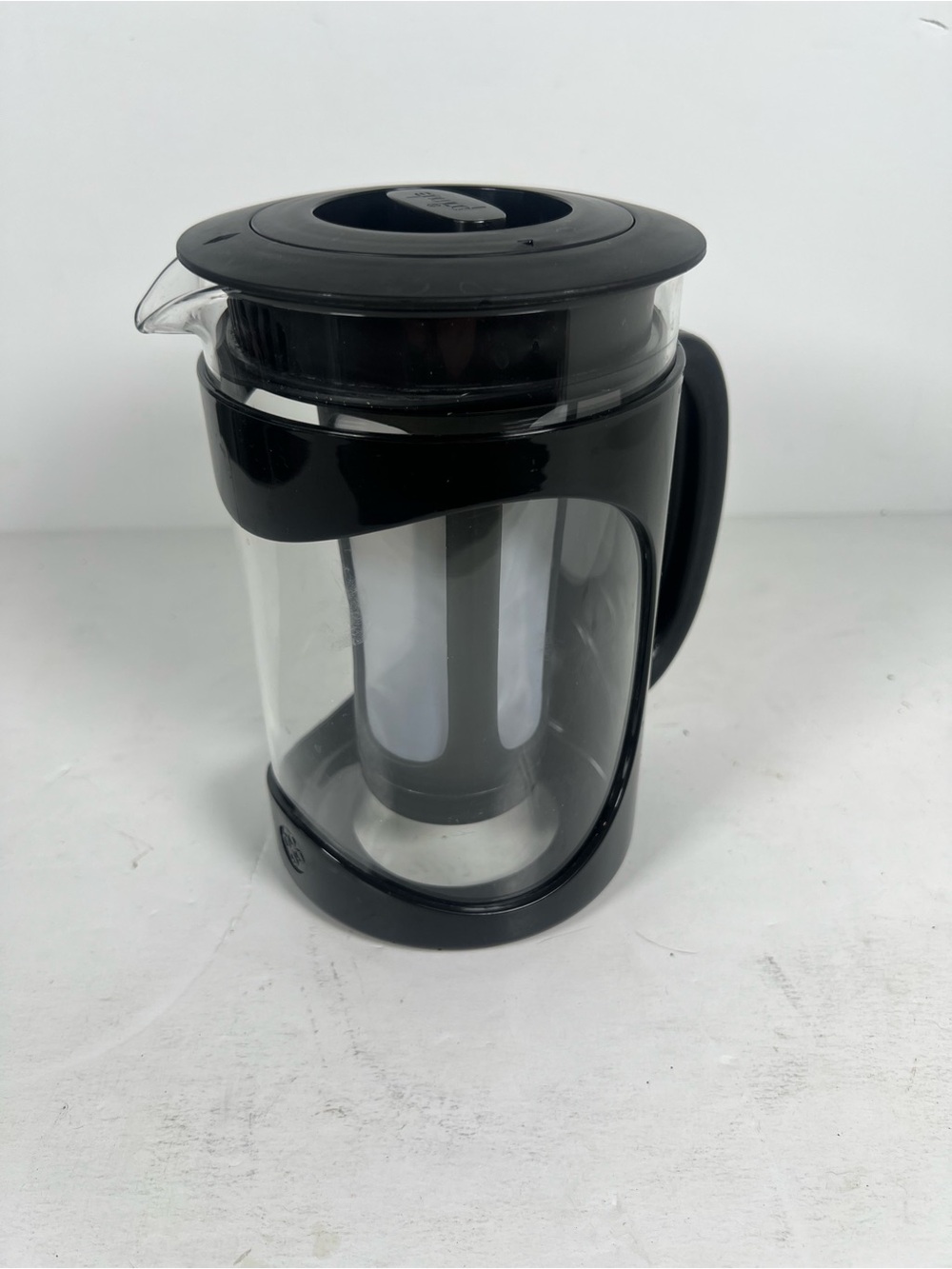 Black Cold Brew Pitcher with Removable Infuser - Unbranded